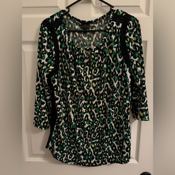 Tops - Women’s top